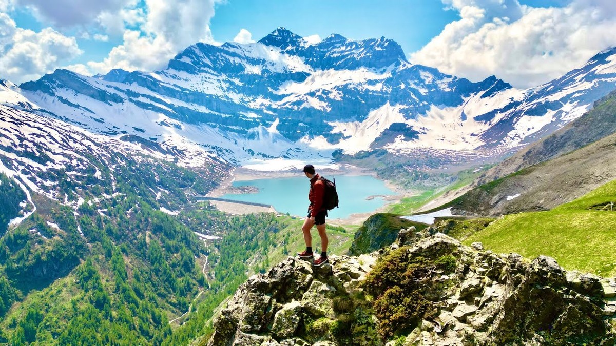 Tour des Dents du Midi